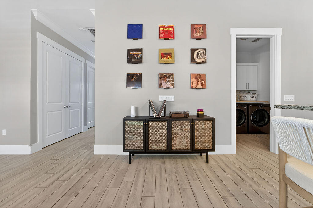 443 Southeast Dolphin Drive Stuart, FL 34996 - Photo 9 of 40 443sedolphindrive_28