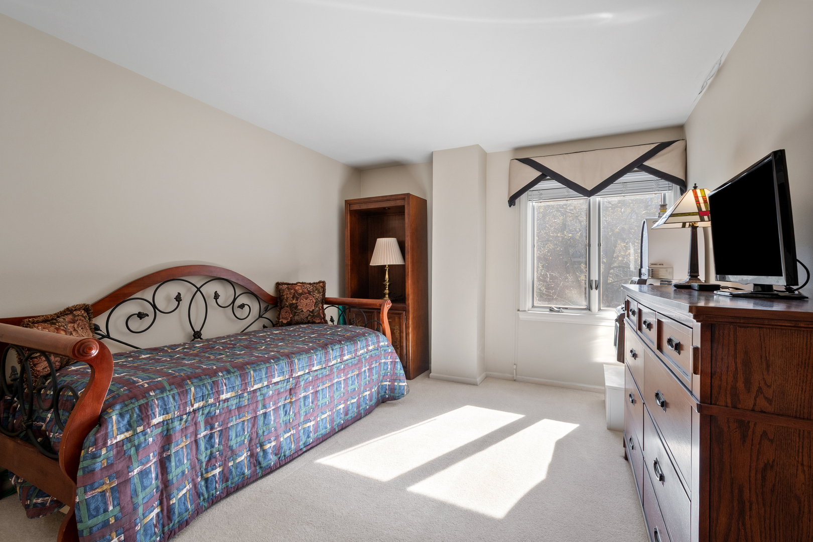 22 Park Lane, Unit 204 Park Ridge, IL 60068 - Photo 20 of 31