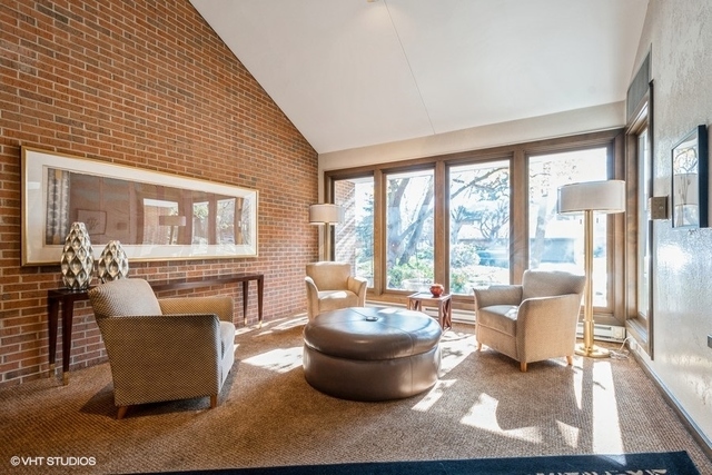 22 Park Lane, Unit 204 Park Ridge, IL 60068 - Photo 3 of 31