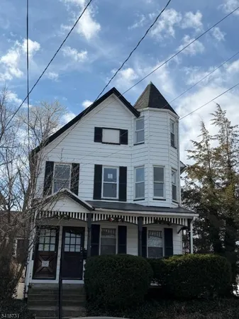 $2,350 | 111 West Cliff Street, Unit 2, Somerville, NJ 08876