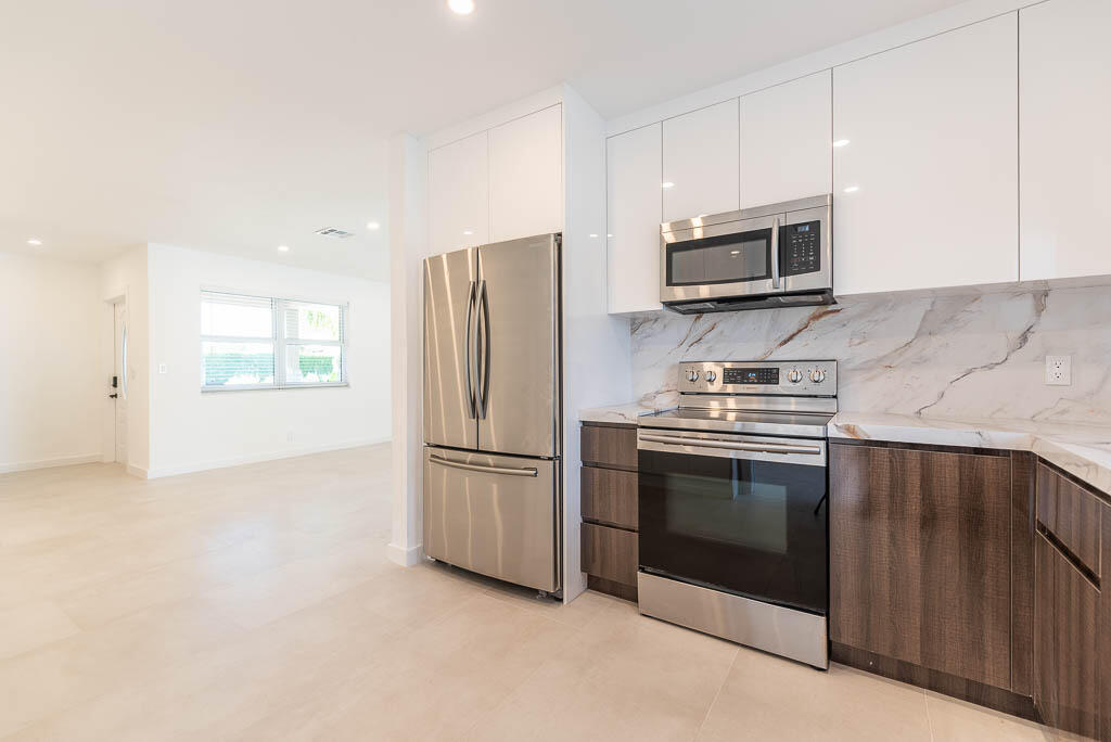 2712 Lake Ida Road Delray Beach, FL 33445 - Photo 18 of 34 20250626-2712 Lake Ida Road Delray Beach