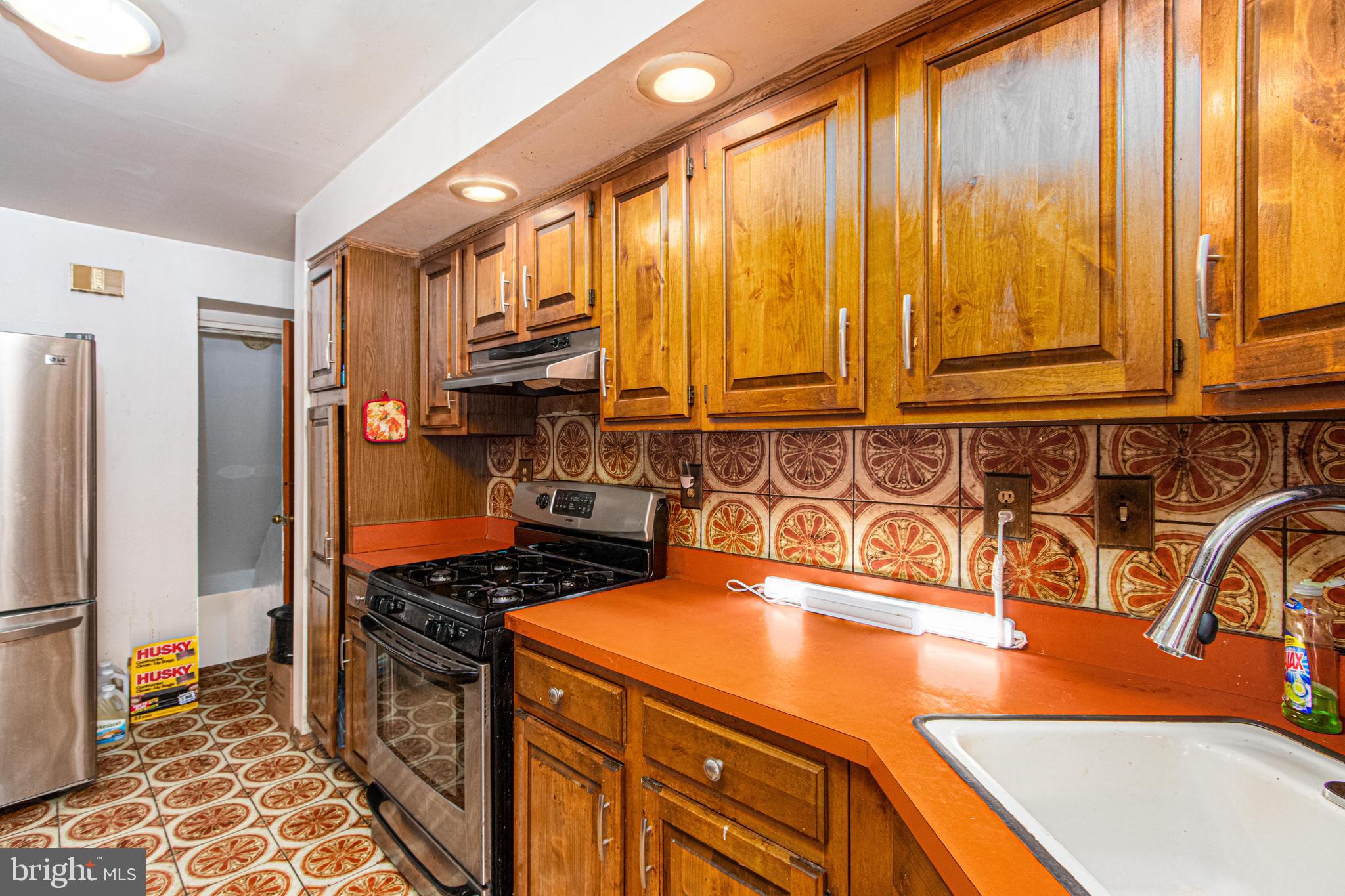 1530 Gleneagle Road Baltimore, MD 21239 - Photo 19 of 56