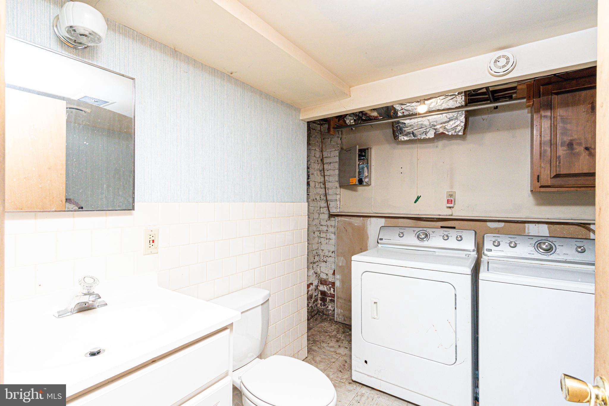 1530 Gleneagle Road Baltimore, MD 21239 - Photo 26 of 56