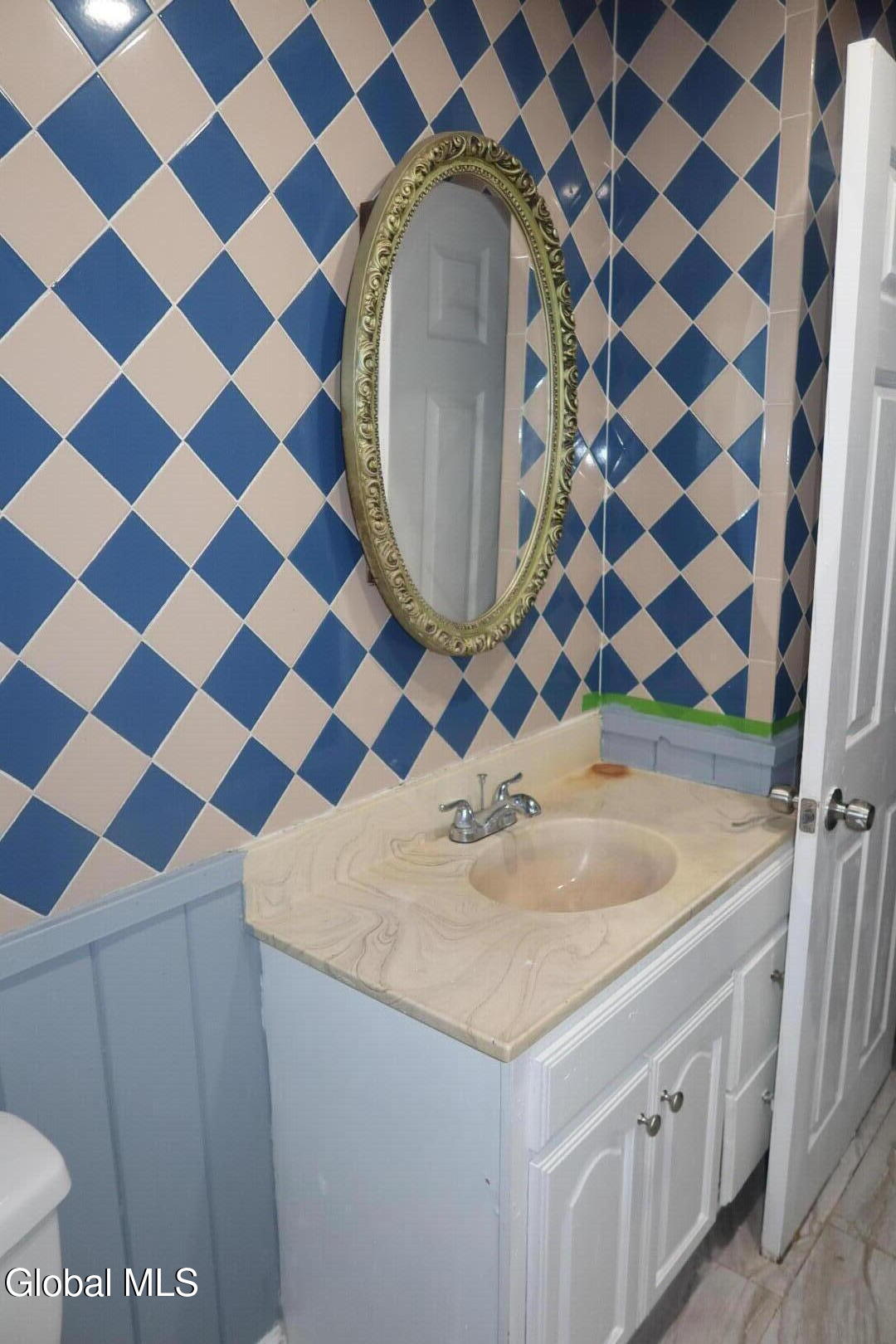 1066 Howard Street, Unit 1 Schenectady, NY 12303 - Photo 6 of 13 IMG_1976