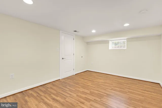 a view of empty room