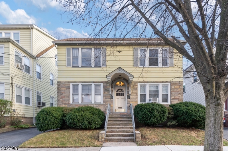 130 North Spring Street, Unit 2L Bloomfield, NJ 07003 - Photo 7 of 7 Gallery Image 7