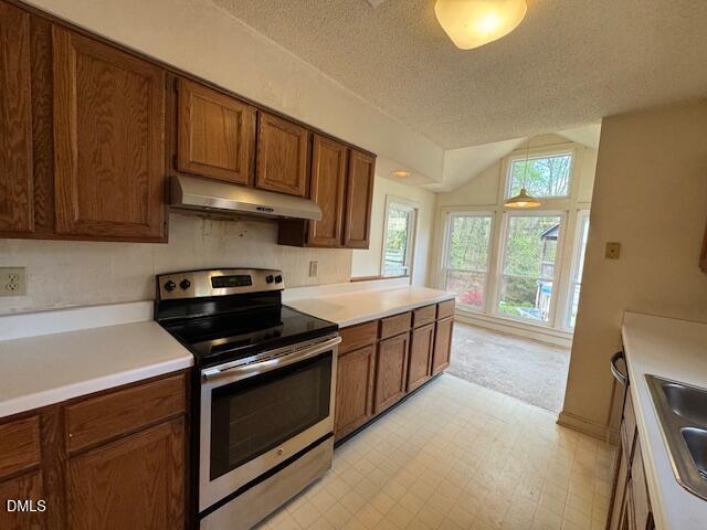 44 Melstone Turn Durham, NC 27707 - Photo 12 of 35 44 Melstone Turn kitchen nook