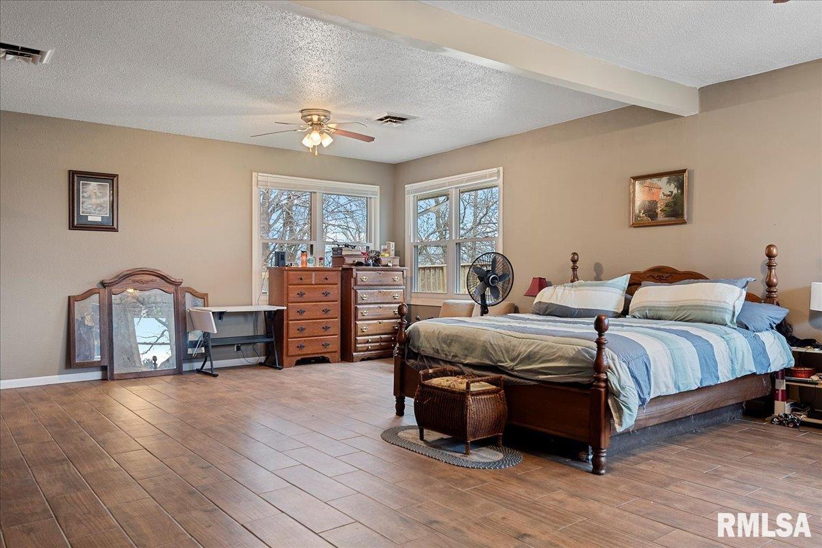 10551 Breckenridge Road Rochester, IL 62563 - Photo 9 of 47