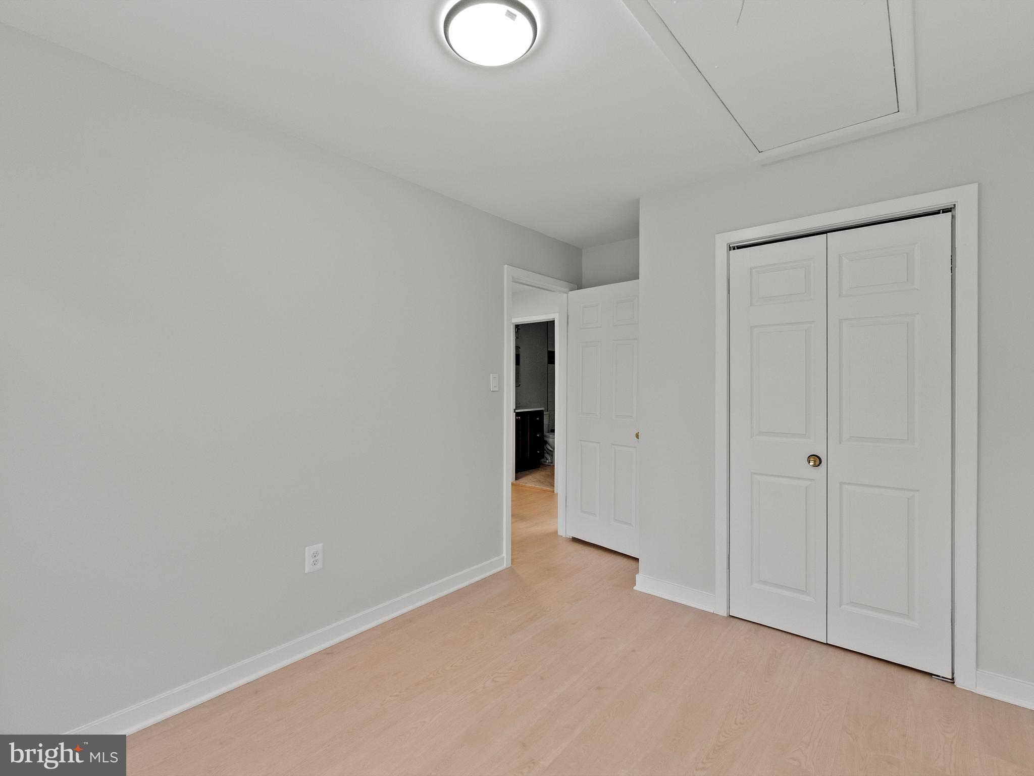 2852 Cedarest Road Fairfax, VA 22031 - Photo 32 of 40