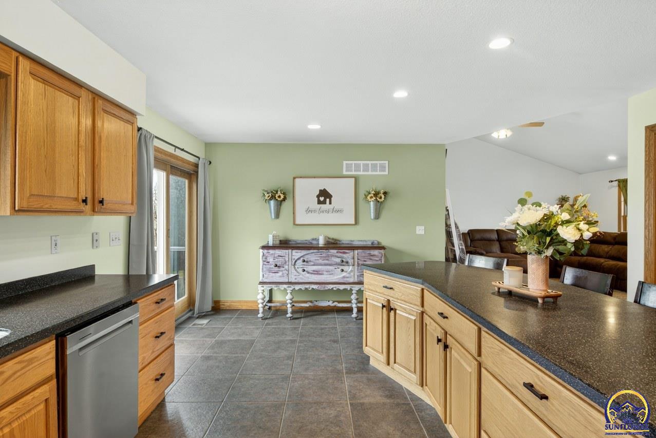 11490 218 Road Holton, KS 66436 - Photo 16 of 60