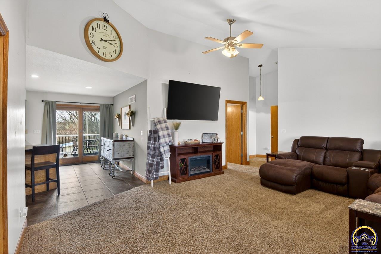 11490 218 Road Holton, KS 66436 - Photo 8 of 60