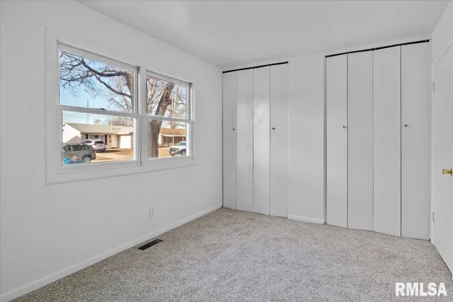 $115,000 | 1820 Fairmont Drive, Springfield, IL 62702