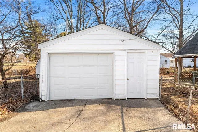 $115,000 | 1820 Fairmont Drive, Springfield, IL 62702