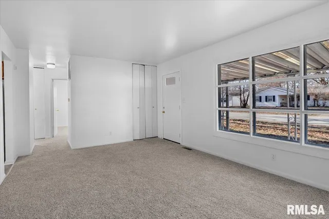 $115,000 | 1820 Fairmont Drive, Springfield, IL 62702