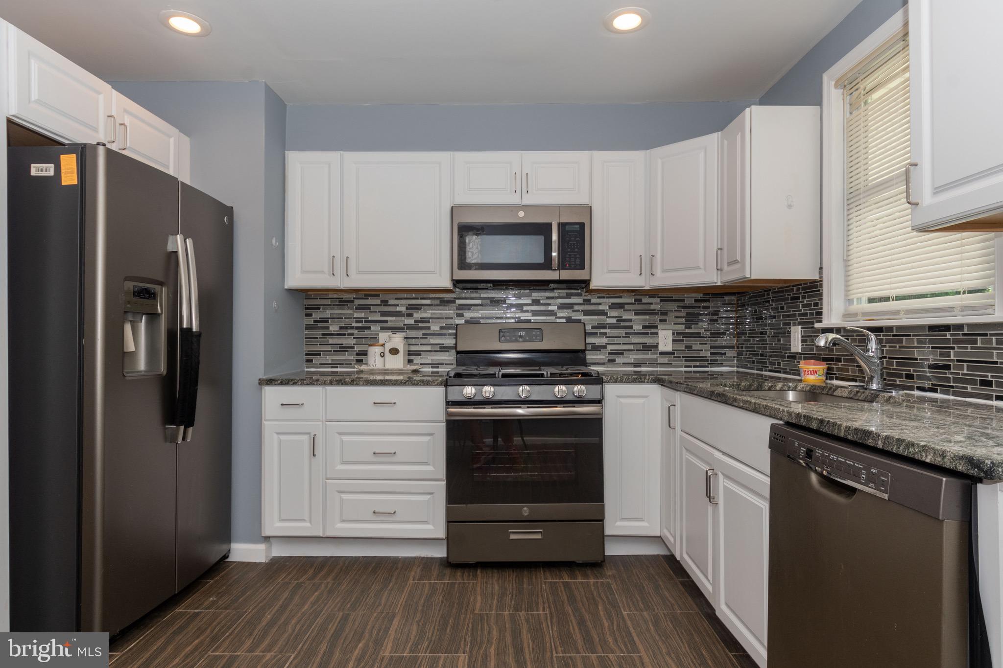 3414 Sollers Point Road Baltimore, MD 21222 - Photo 12 of 44 Stainless steel appliances