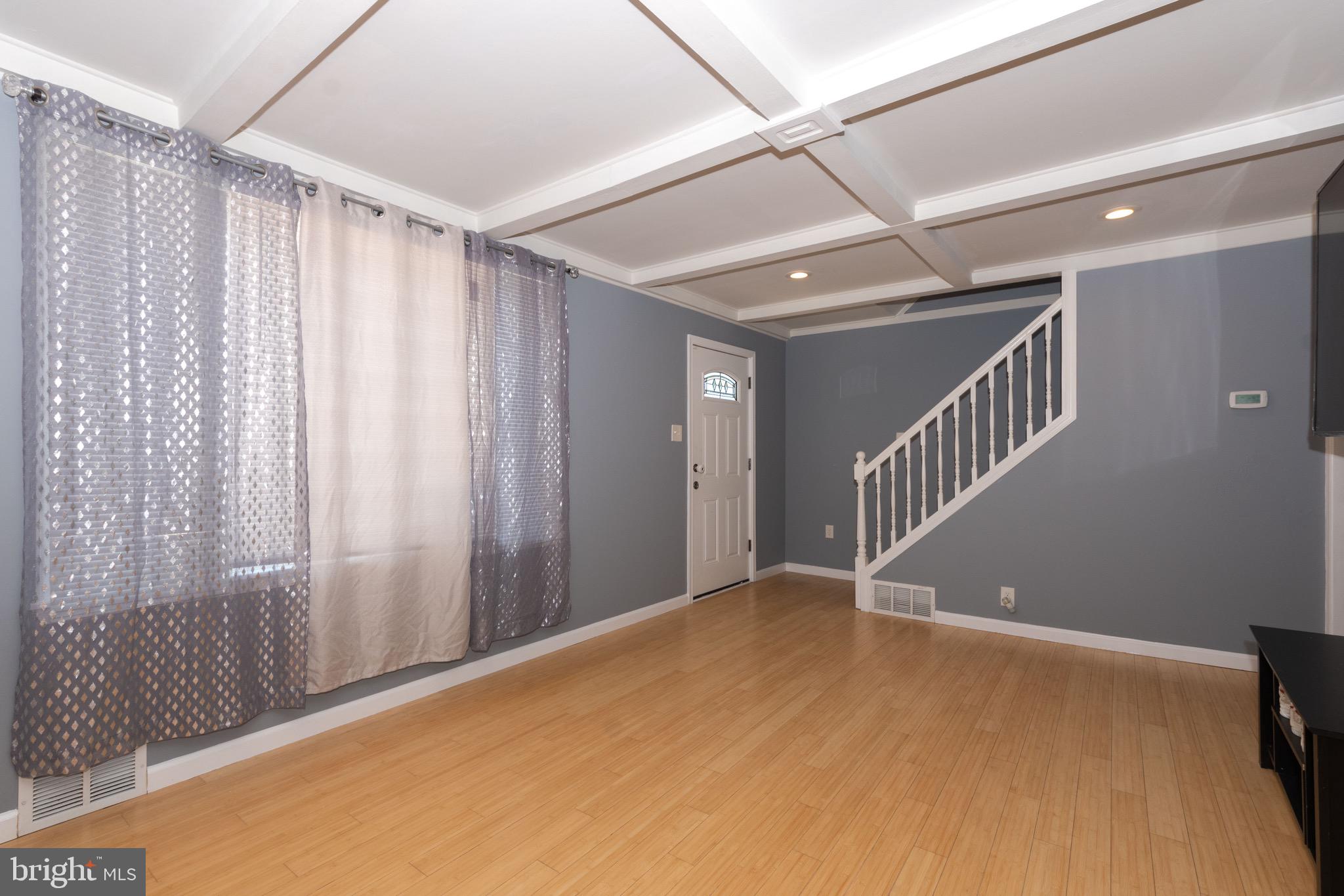 3414 Sollers Point Road Baltimore, MD 21222 - Photo 25 of 44 Living room
