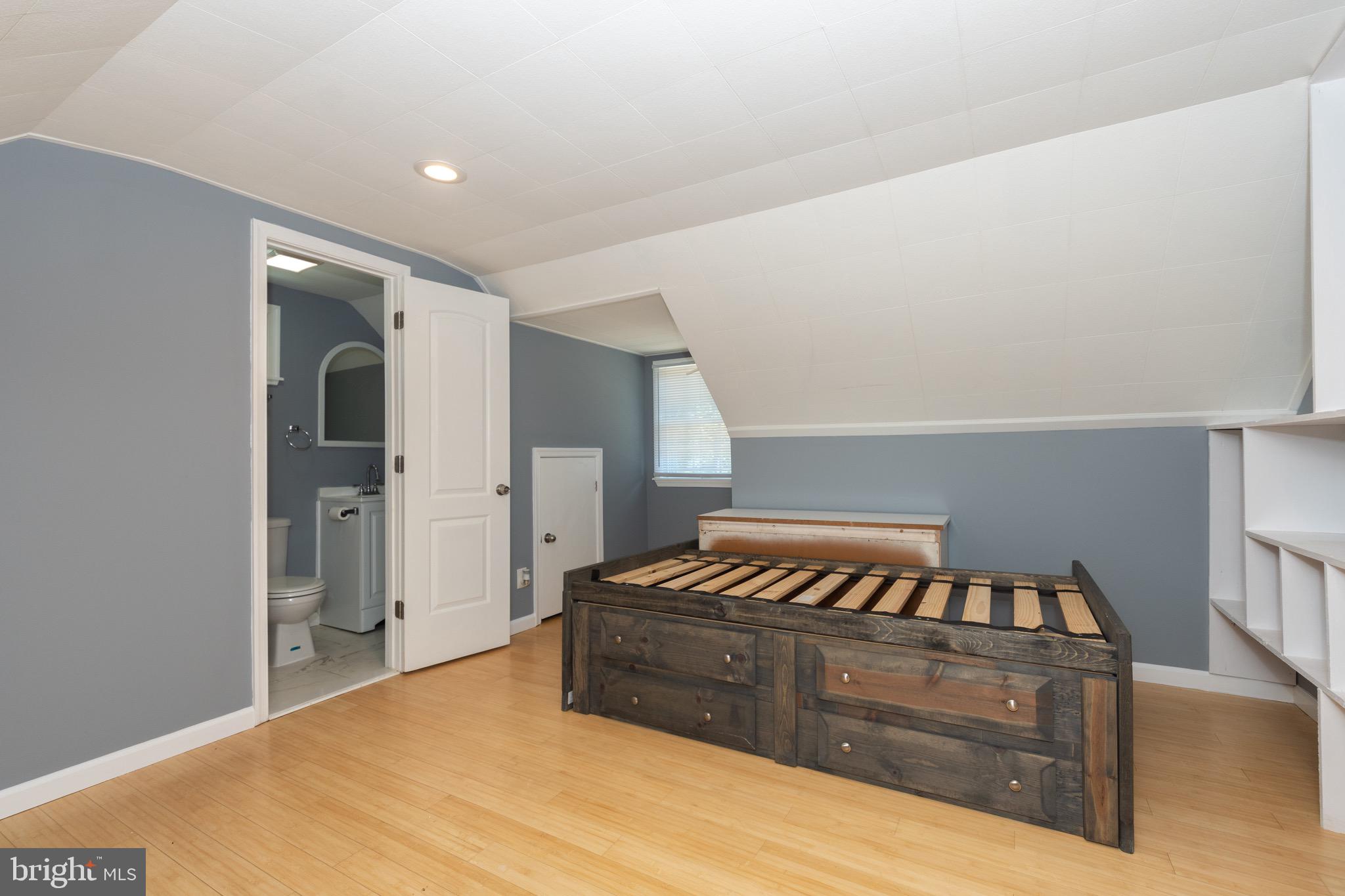 3414 Sollers Point Road Baltimore, MD 21222 - Photo 27 of 44 3rd bedroom