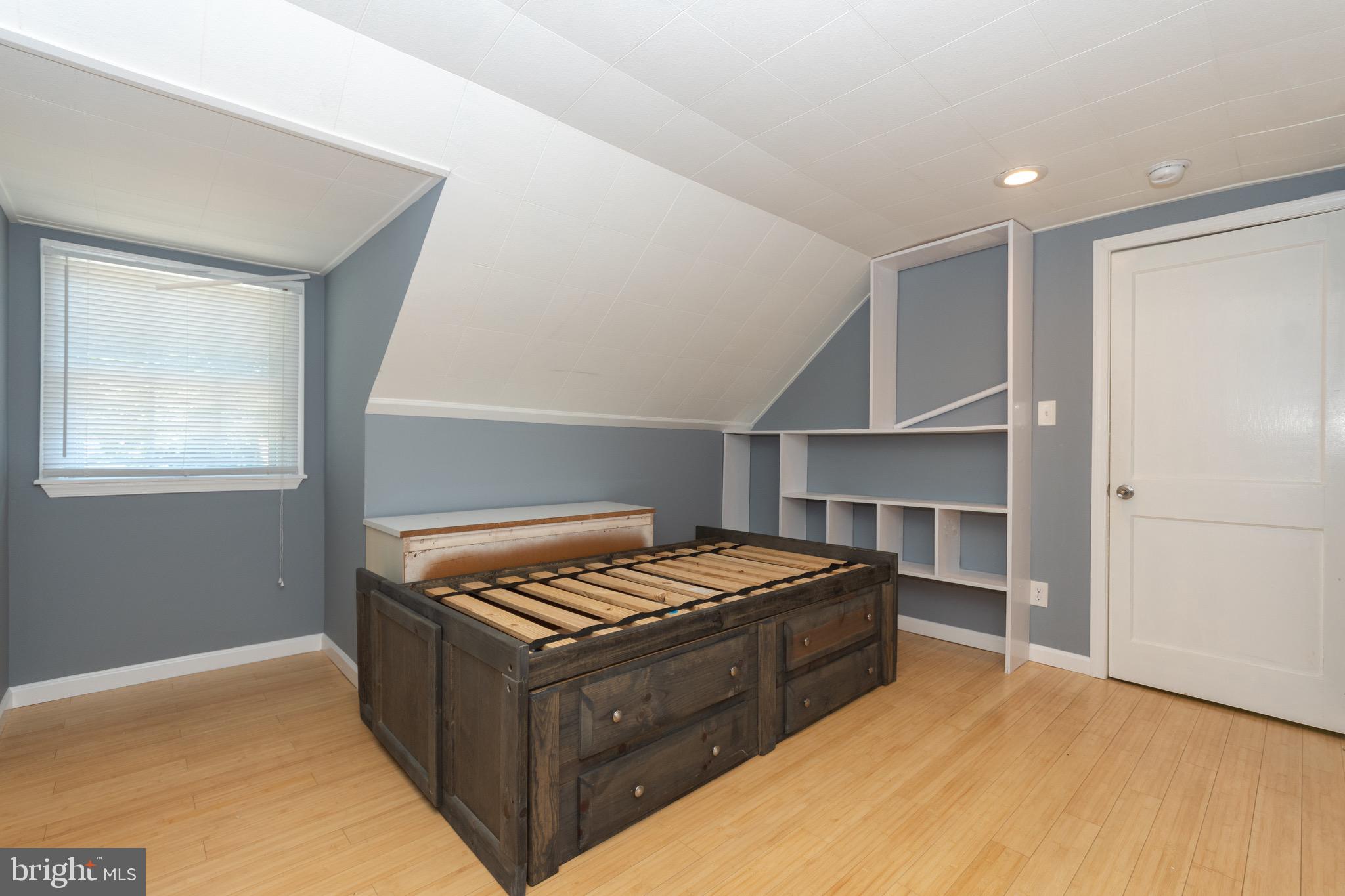 3414 Sollers Point Road Baltimore, MD 21222 - Photo 28 of 44 3rd bedroom