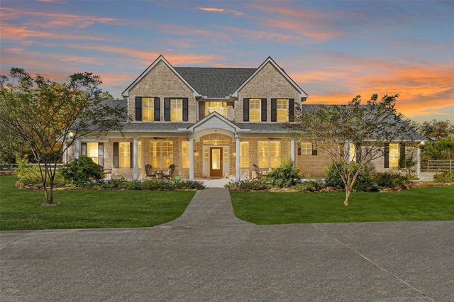 $775,000 | 8436 Kings View Court, Montgomery, TX 77316