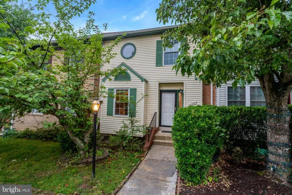 $635,000 | 6167 Castletown Way, Alexandria, VA 22310