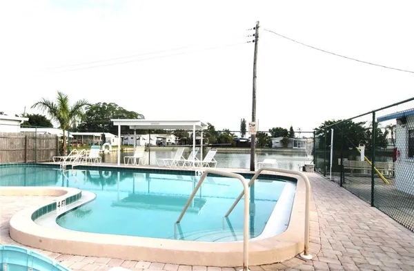 $1,300 | 716 49th Avenue West, Bradenton, FL 34207