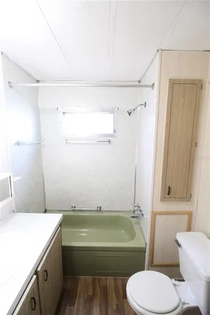 $1,300 | 716 49th Avenue West, Bradenton, FL 34207