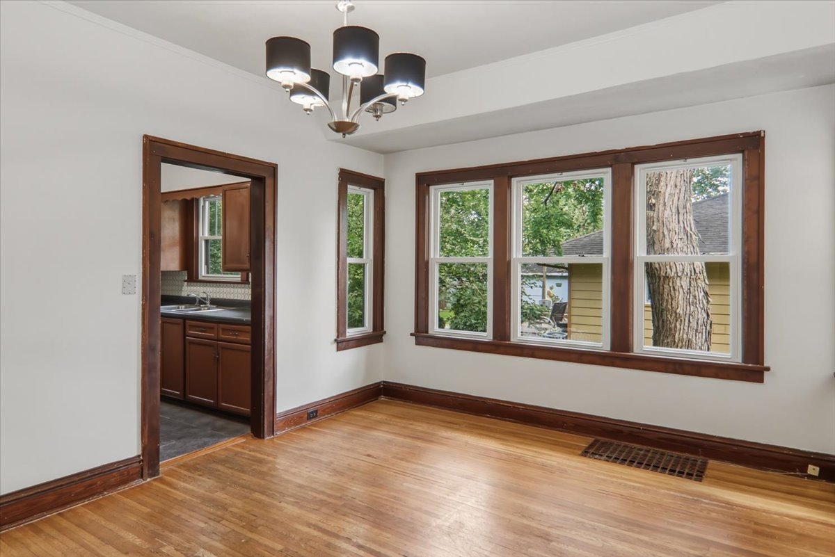 708 Dale Street Normal, IL 61761 - Photo 7 of 29