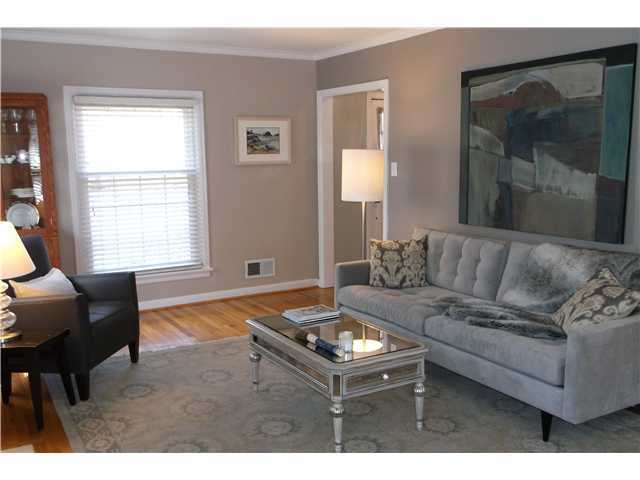 2654 Brandon Road Columbus, OH 43221 - Photo 3 of 25