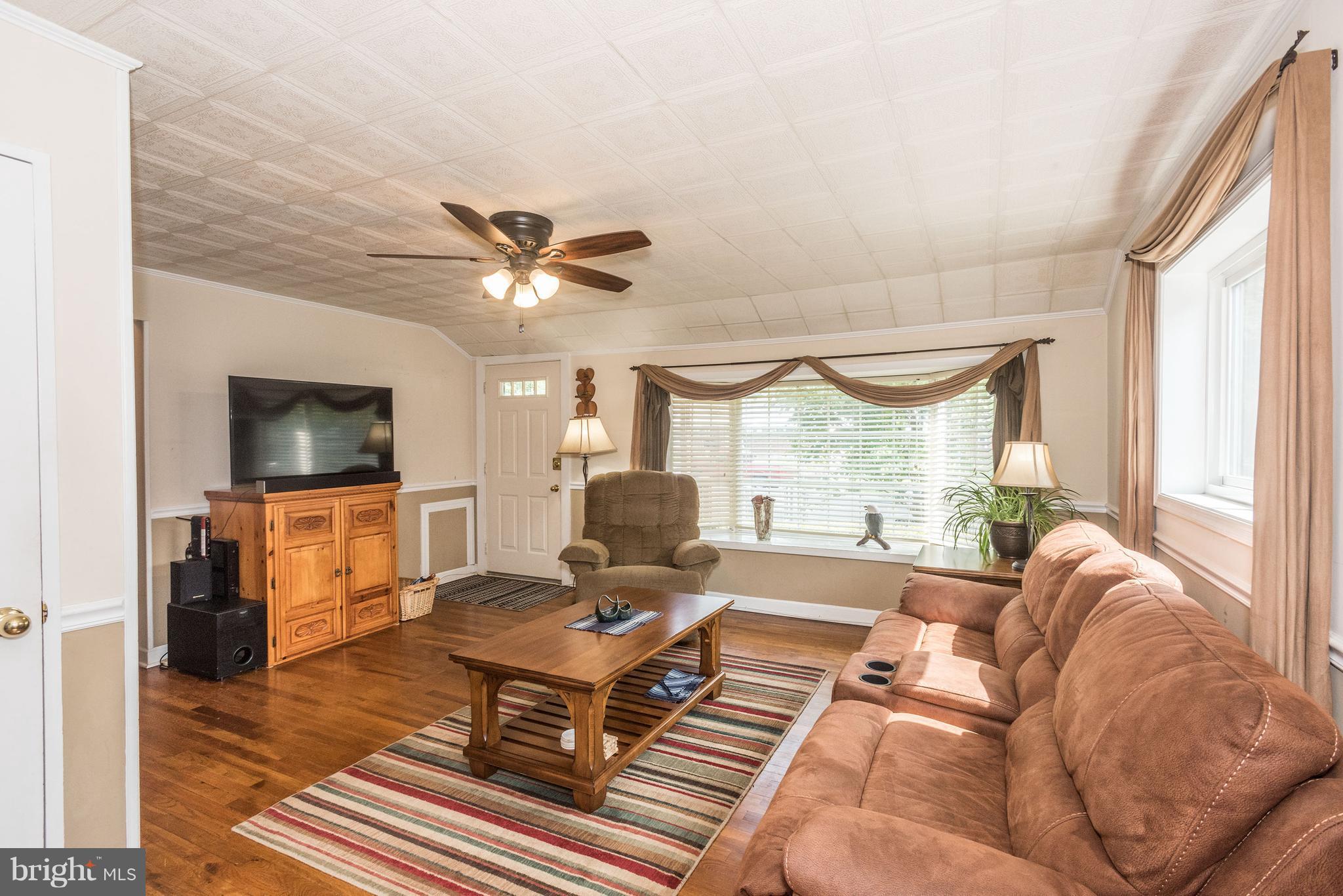 12836 Flack Street Silver Spring, MD 20906 - Photo 16 of 30 Living Room