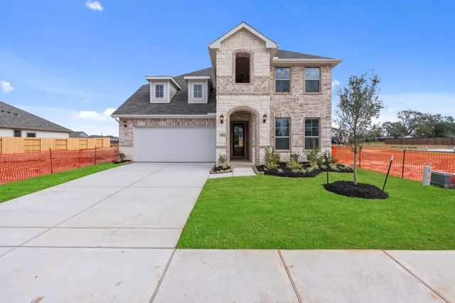 $369,990 | 4533 Blue Mountain Laurel Street, Pinehurst, TX 77362