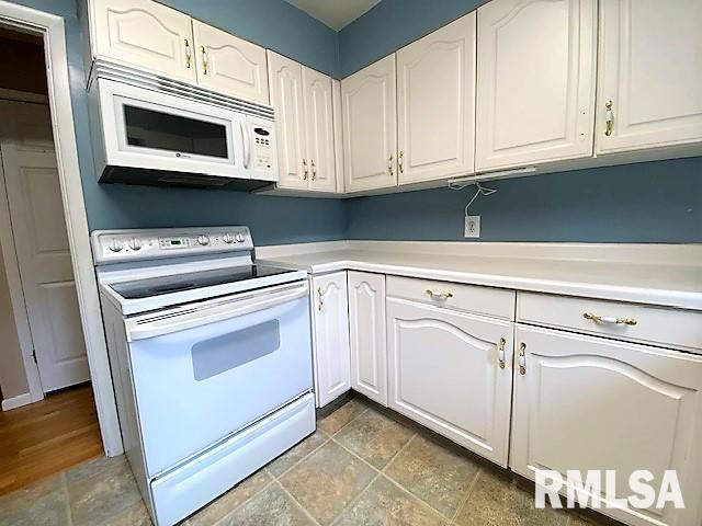 64 Friars Lane Springfield, IL 62704 - Photo 15 of 25