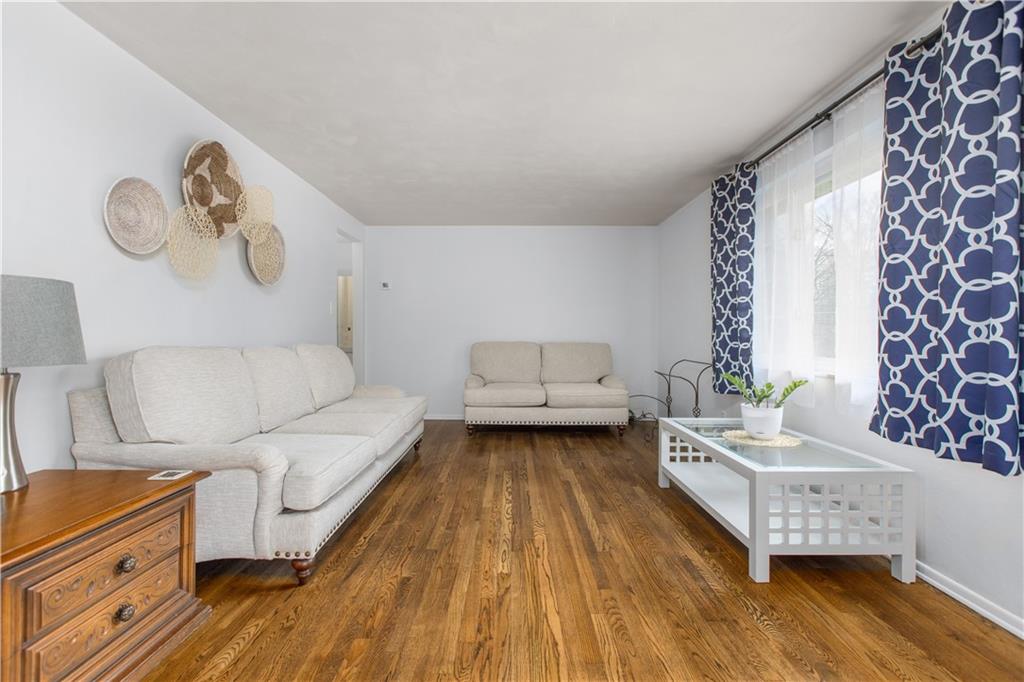 404 Stotler Road Pittsburgh, PA 15235 - Photo 5 of 23 Gallery Image 5