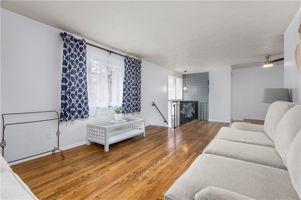 404 Stotler Road Pittsburgh, PA 15235 - Photo 6 of 23 Gallery Image 6