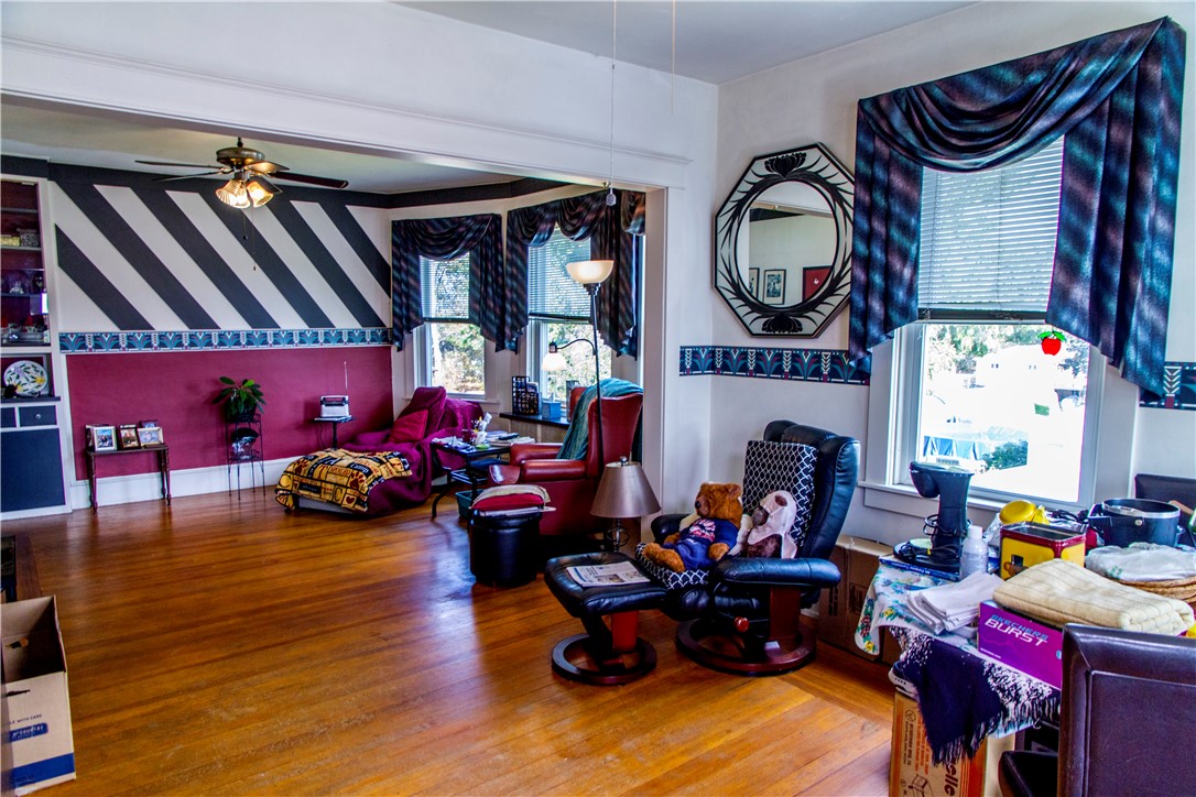 45 Gordon Street Cranston, RI 02910 - Photo 19 of 44 Living - Apt #2