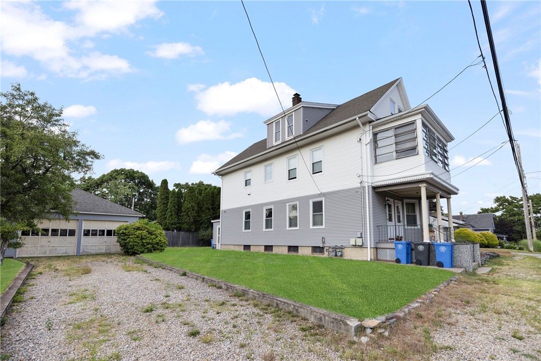 45 Gordon Street Cranston, RI 02910 - Photo 4 of 44