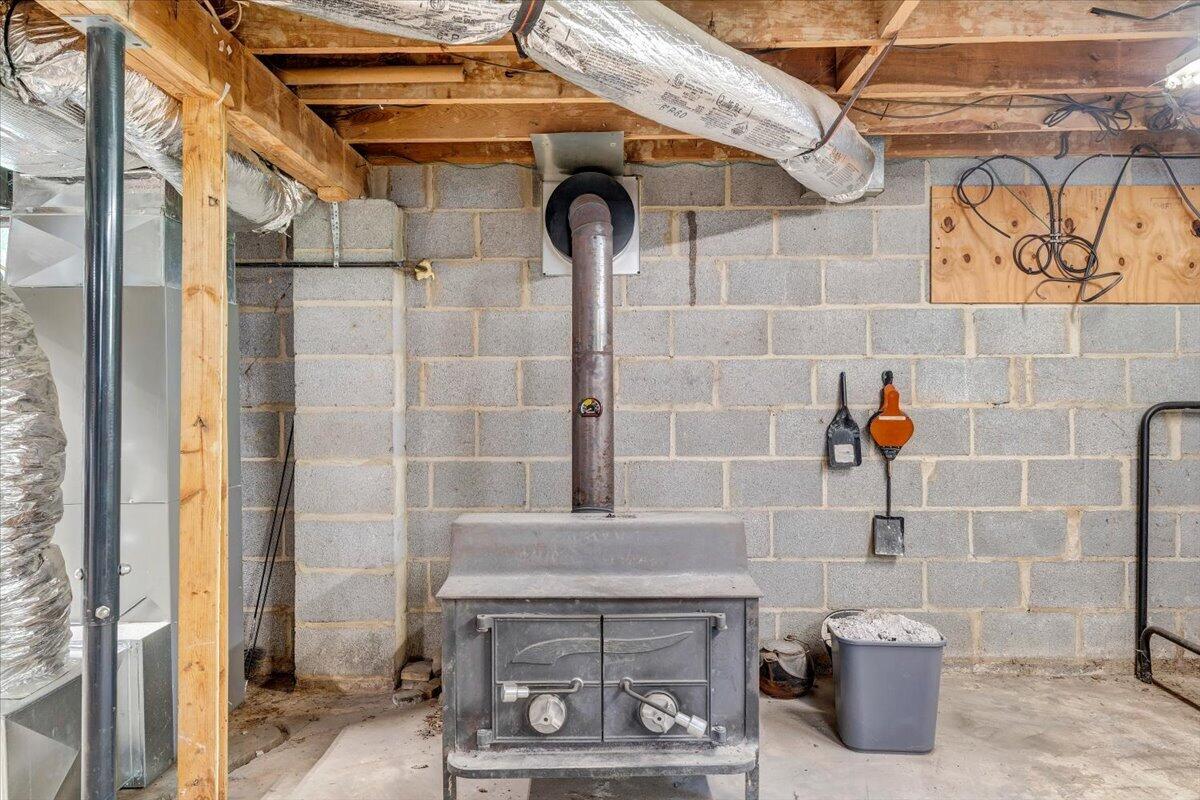 5774 Bradshaw Road Salem, VA 24153 - Photo 33 of 33 26-MIB01371
