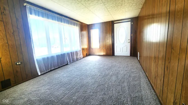 $162,900 | 820 South B Street, Elwood, IN 46036