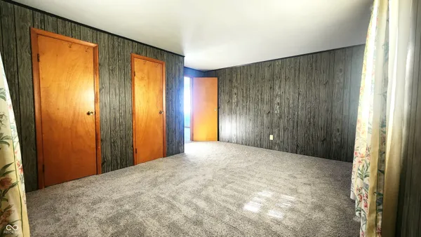 $162,900 | 820 South B Street, Elwood, IN 46036