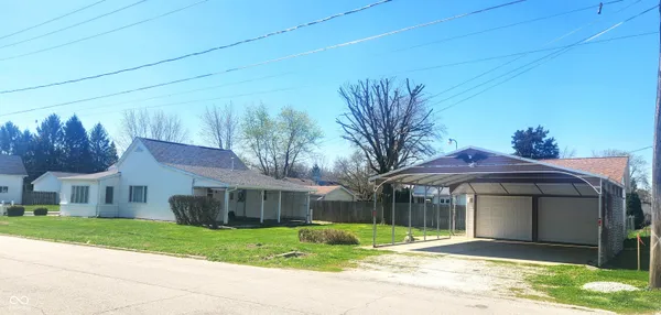 $162,900 | 820 South B Street, Elwood, IN 46036