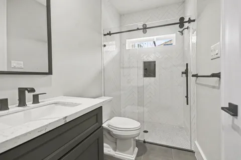 $595,000 | 2215 Francis Street, Houston, TX 77004