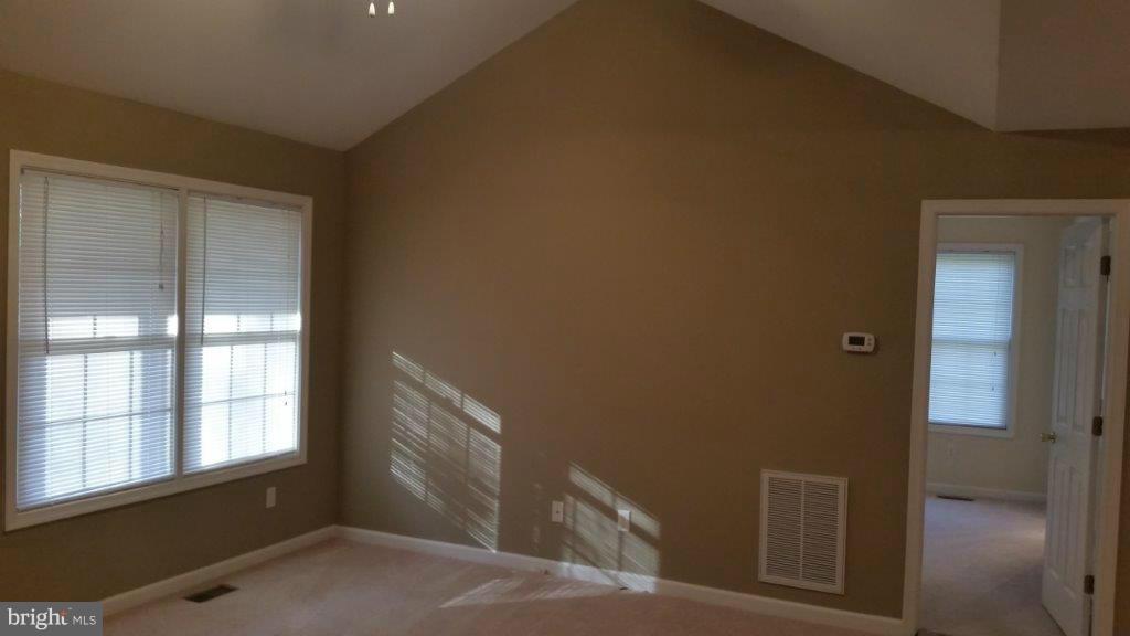 28601 Kinder Road Federalsburg, MD 21632 - Photo 9 of 14 Living Room