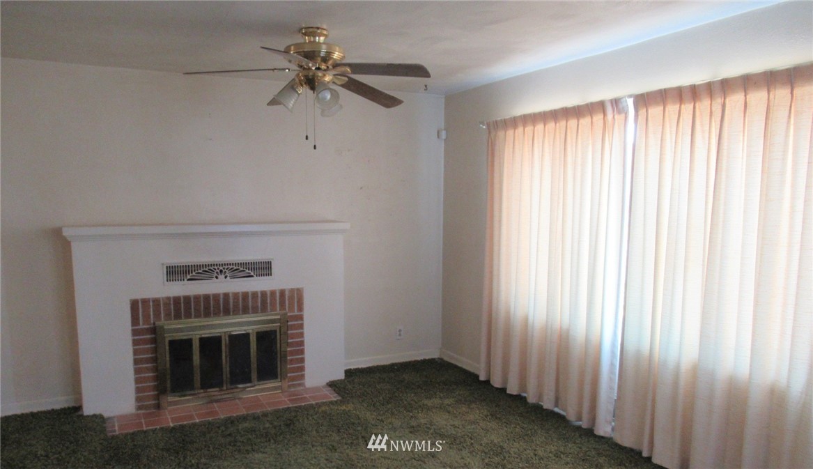 315 10th Avenue Southwest Ephrata, WA 98823 - Photo 2 of 10