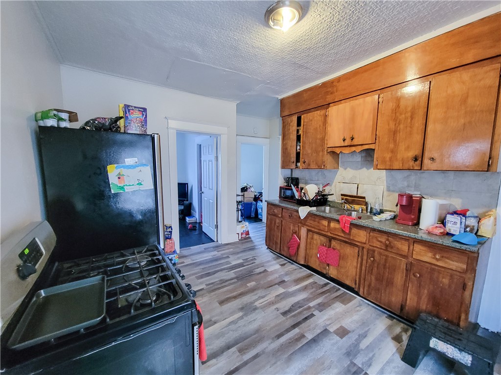 172 Rohr Street Rochester, NY 14605 - Photo 4 of 8