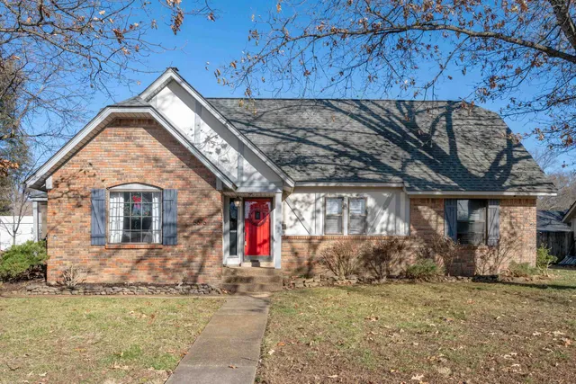 $279,900 | 5676 Antwerp Avenue West, Memphis, TN 38135