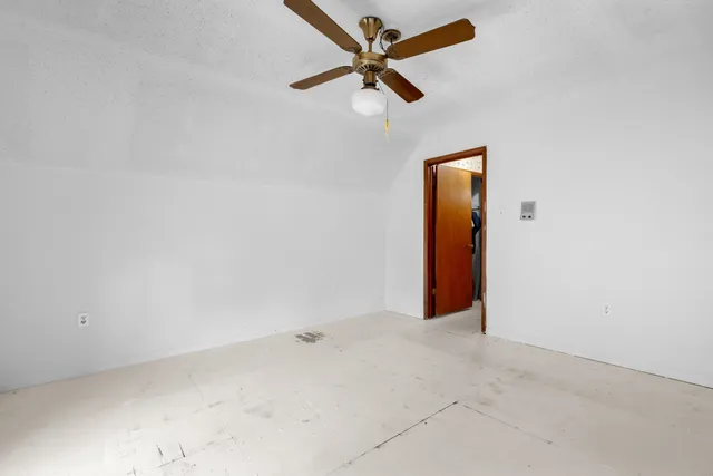 $279,900 | 5676 Antwerp Avenue West, Memphis, TN 38135