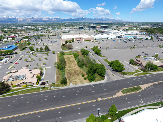 10510 South State Street Sandy, UT 84070 - Photo 3 of 4 Expansive commercial parcel featuring direct road frontage and proximity to established retail centers