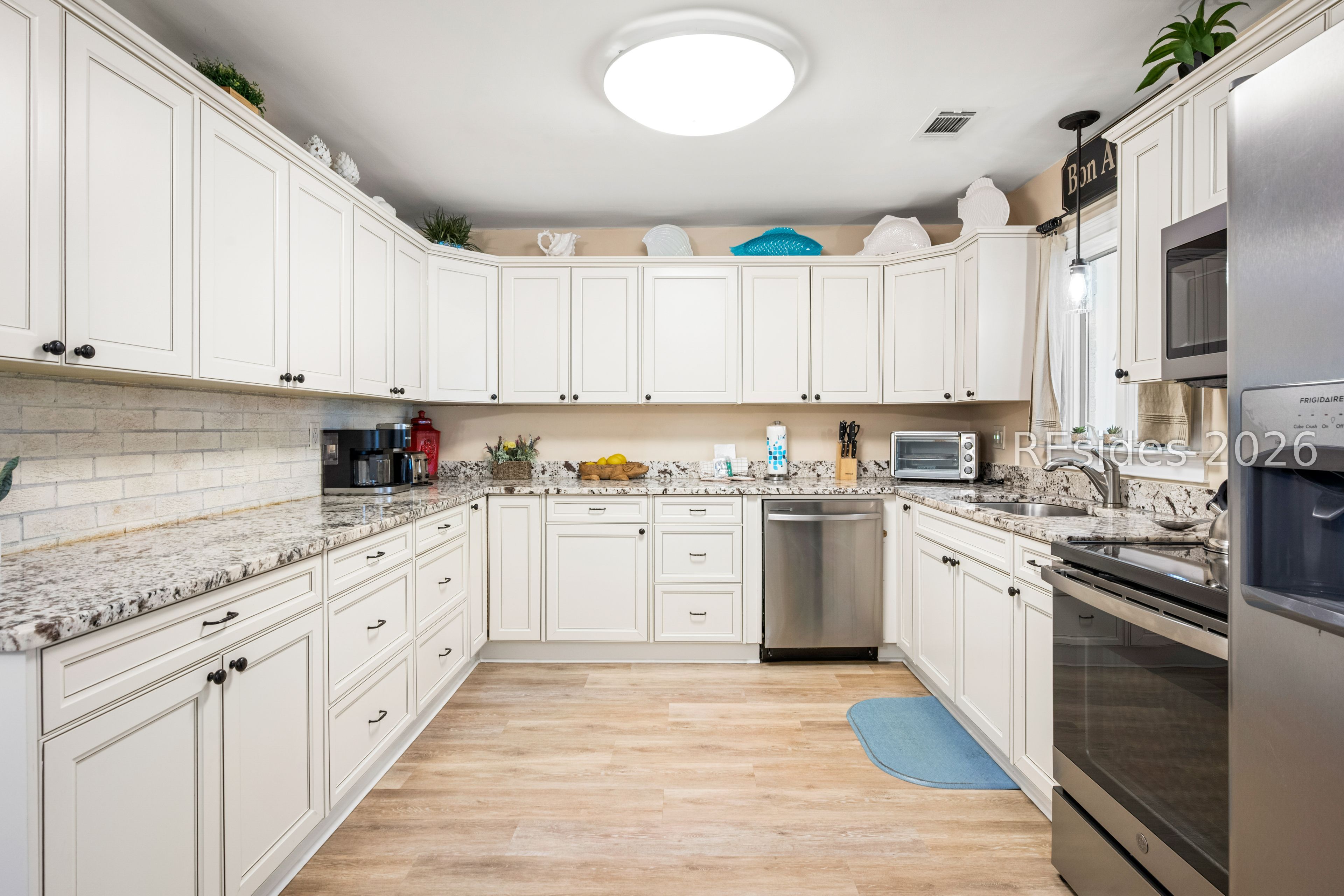 2 Night Hawk Street Hilton Head Island, SC 29928 - Photo 22 of 56 Custom cabinetry