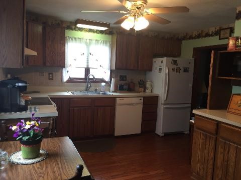 71 Crest Road North Smithfield, RI 02896 - Photo 8 of 31 Kitchen