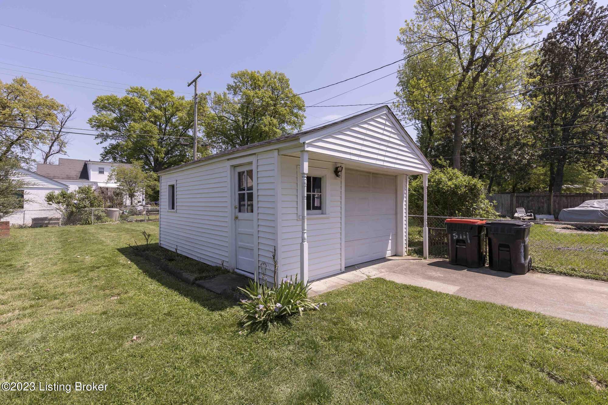 3111 Bobolink Road Louisville, KY 40213 - Photo 37 of 48 Side Service Door