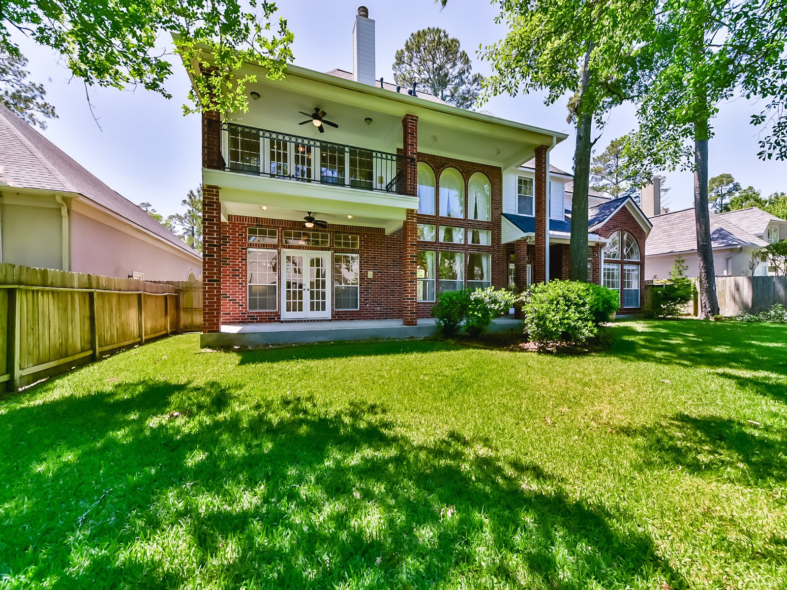 166 East Capstone Circle Spring, TX 77381 - Photo 6 of 45 a front view of a house with garden